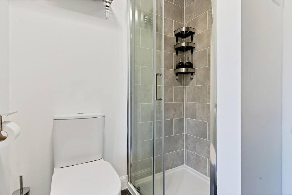 Luxury Birmingham City Centre Townhouse With Free Parking - Sleeps 4 - Perfect For Contractors, Business Travellers, Families And Other Groups - Near Bullring, Newstreet, Selfridges, Nec, Nia & Birmingham Airport Eksteriør billede