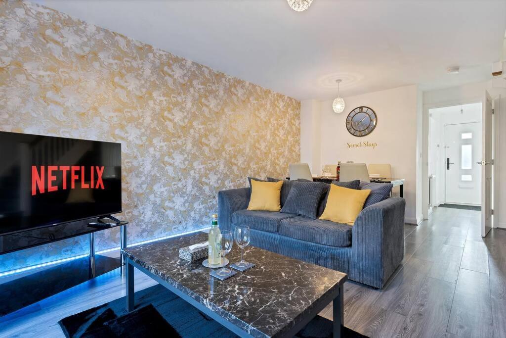 Luxury Birmingham City Centre Townhouse With Free Parking - Sleeps 4 - Perfect For Contractors, Business Travellers, Families And Other Groups - Near Bullring, Newstreet, Selfridges, Nec, Nia & Birmingham Airport Eksteriør billede