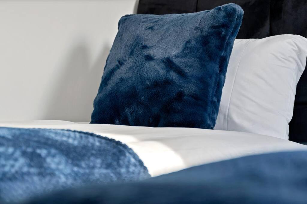 Luxury Birmingham City Centre Townhouse With Free Parking - Sleeps 4 - Perfect For Contractors, Business Travellers, Families And Other Groups - Near Bullring, Newstreet, Selfridges, Nec, Nia & Birmingham Airport Eksteriør billede
