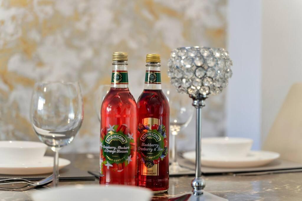 Luxury Birmingham City Centre Townhouse With Free Parking - Sleeps 4 - Perfect For Contractors, Business Travellers, Families And Other Groups - Near Bullring, Newstreet, Selfridges, Nec, Nia & Birmingham Airport Eksteriør billede