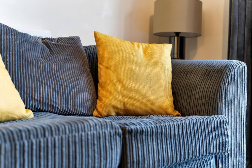 Luxury Birmingham City Centre Townhouse With Free Parking - Sleeps 4 - Perfect For Contractors, Business Travellers, Families And Other Groups - Near Bullring, Newstreet, Selfridges, Nec, Nia & Birmingham Airport Eksteriør billede