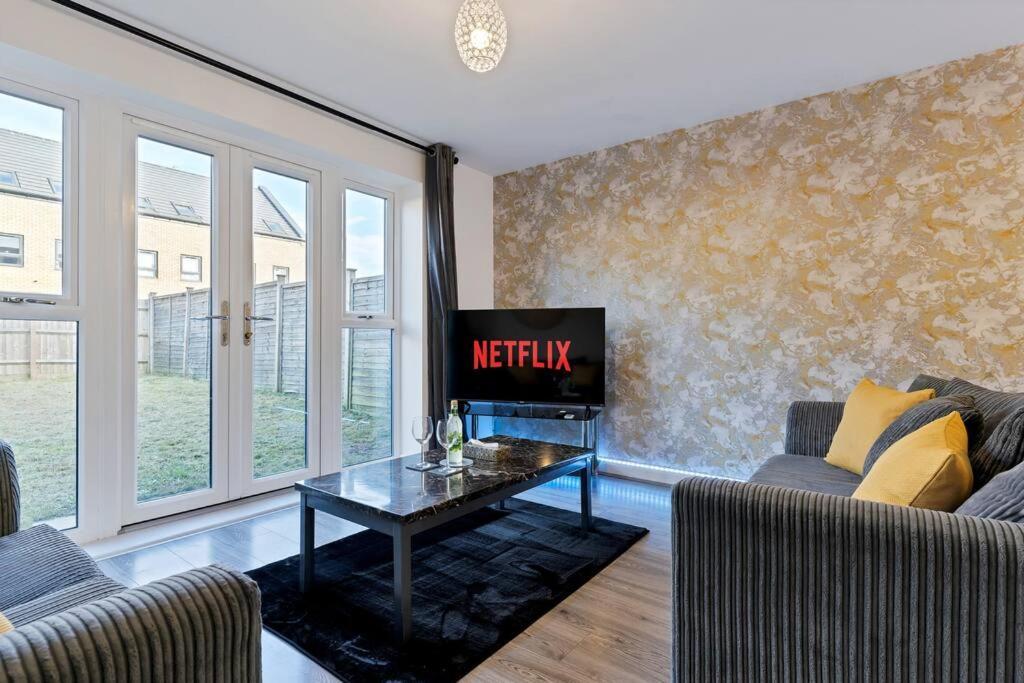Luxury Birmingham City Centre Townhouse With Free Parking - Sleeps 4 - Perfect For Contractors, Business Travellers, Families And Other Groups - Near Bullring, Newstreet, Selfridges, Nec, Nia & Birmingham Airport Eksteriør billede
